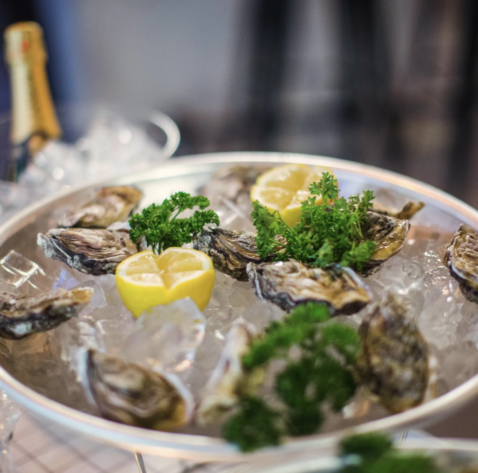 Usine Bistro 38